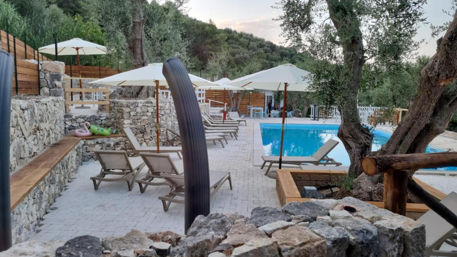Village Valle D'Oro Aparthotel San Menaio Buitenkant foto