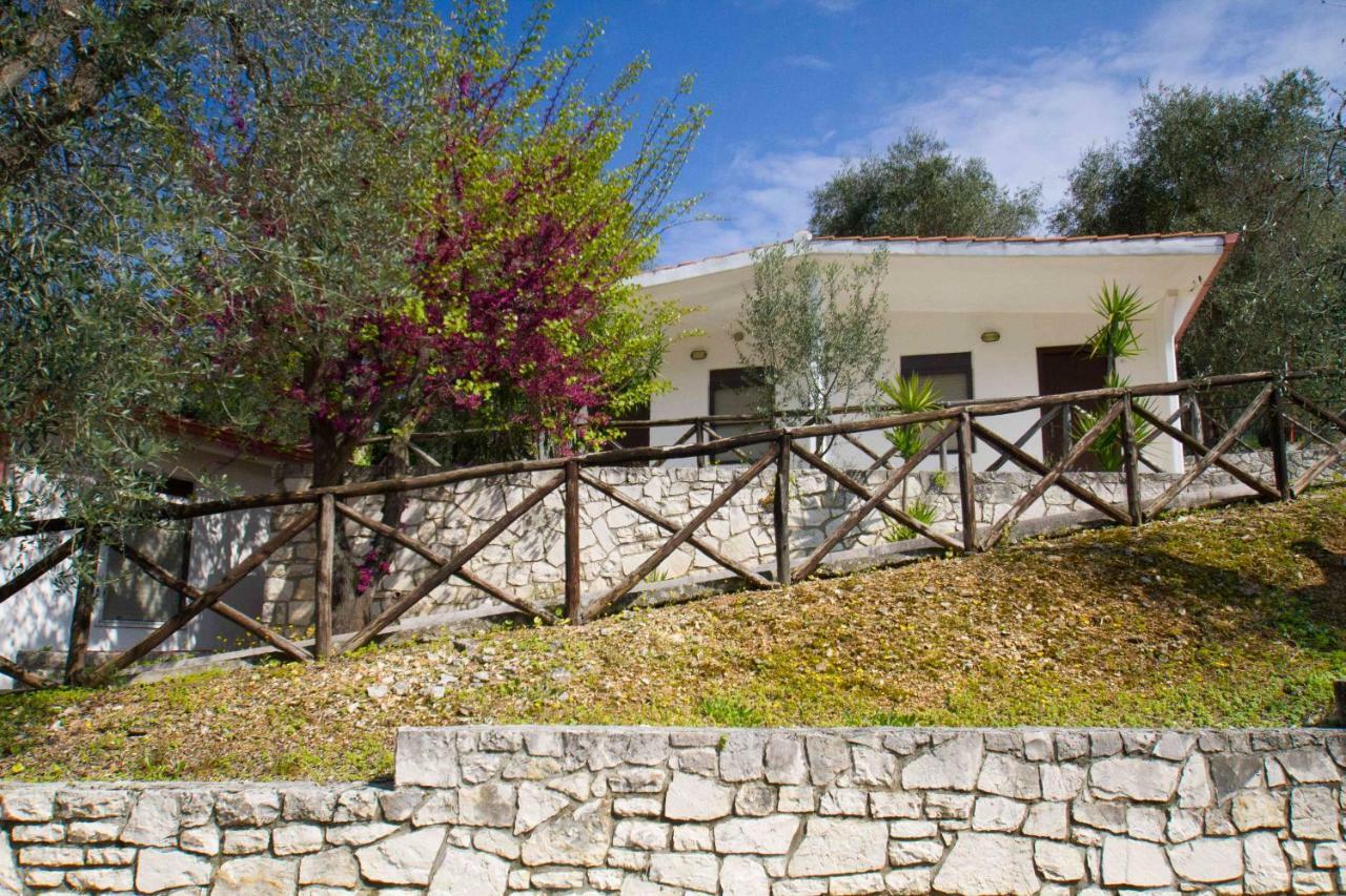 Village Valle D'Oro Aparthotel San Menaio Buitenkant foto